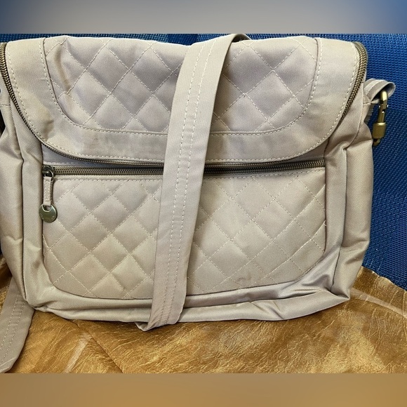 Travelon Anti-Theft Crossbody Bag Purse - Picture 6 of 15